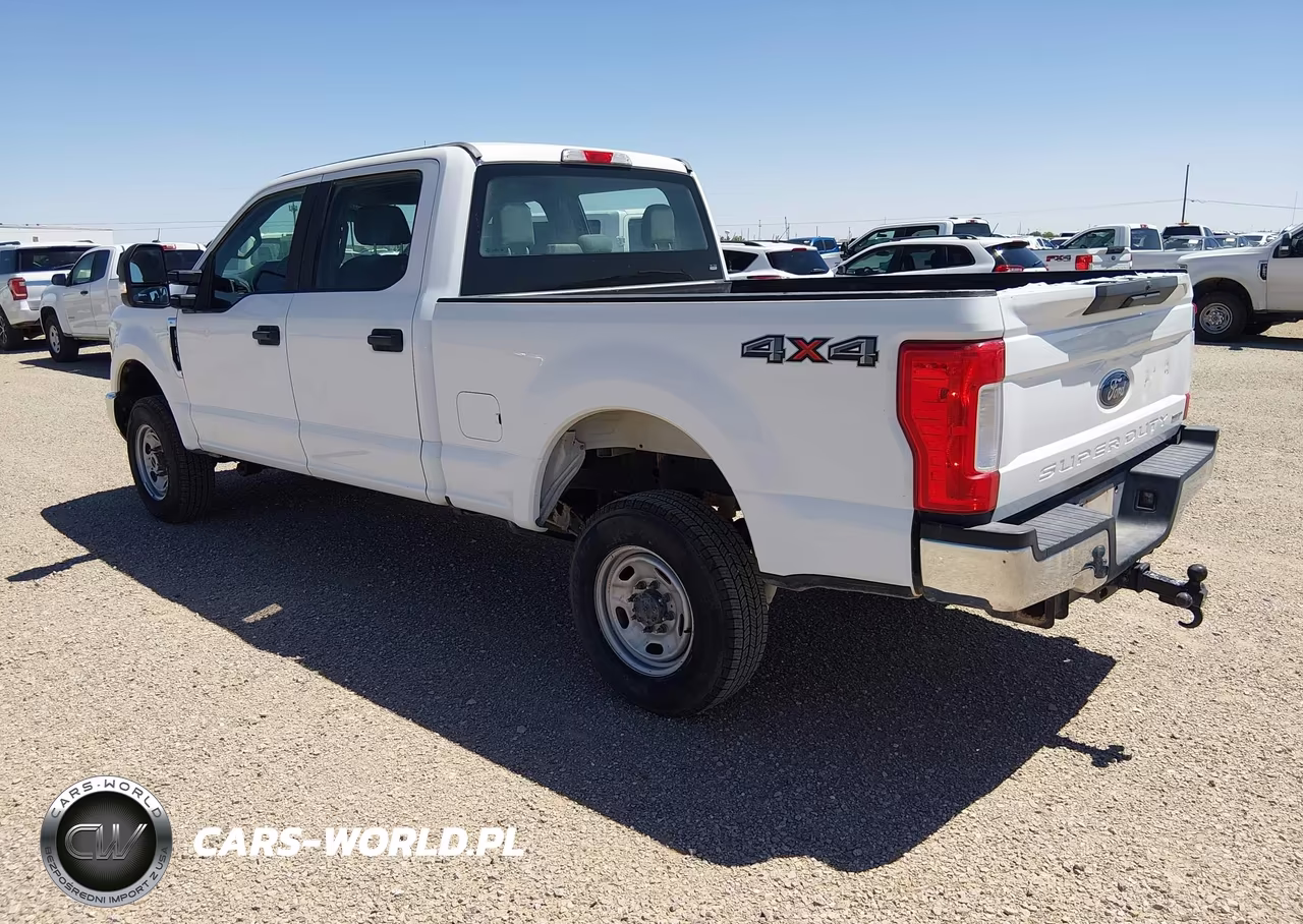 2019 Ford F-250 King Ranch-Lariat-Platinum-Xl-Xlt VIN:1FT7W2B65KEE92704 - 3