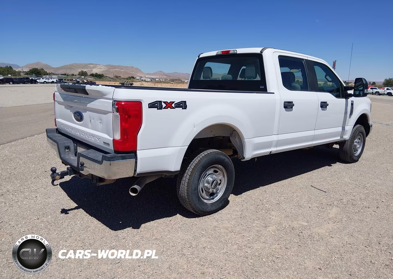 2019 Ford F-250 King Ranch-Lariat-Platinum-Xl-Xlt VIN:1FT7W2B65KEE92704 - 4