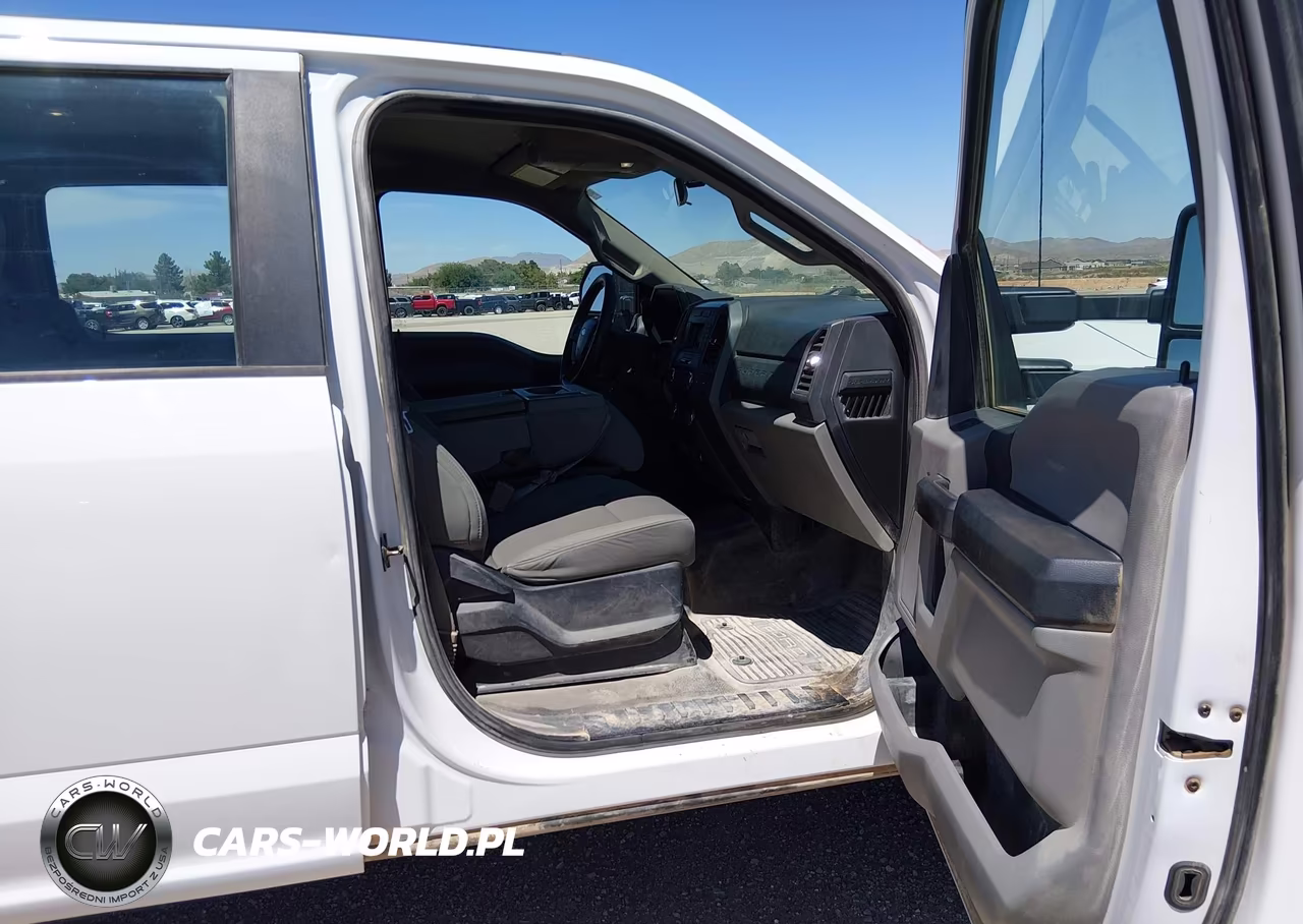2019 Ford F-250 King Ranch-Lariat-Platinum-Xl-Xlt VIN:1FT7W2B65KEE92704 - 5