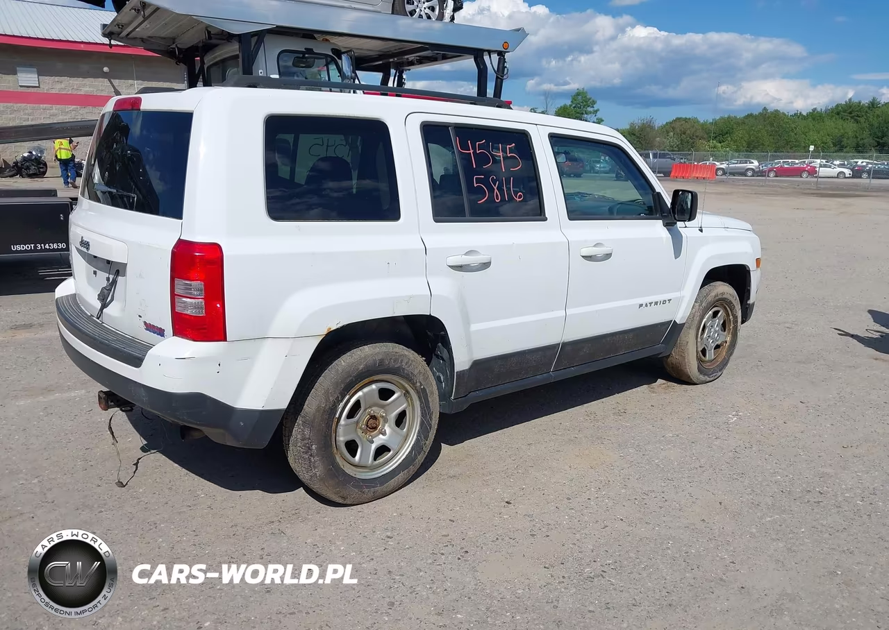 2015 Jeep Patriot Sport VIN:1C4NJRBBXFD376714 - 4