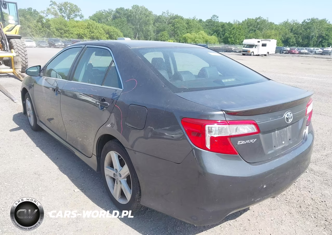 2013 Toyota Camry Se VIN:4T1BF1FK8DU212497 - 3