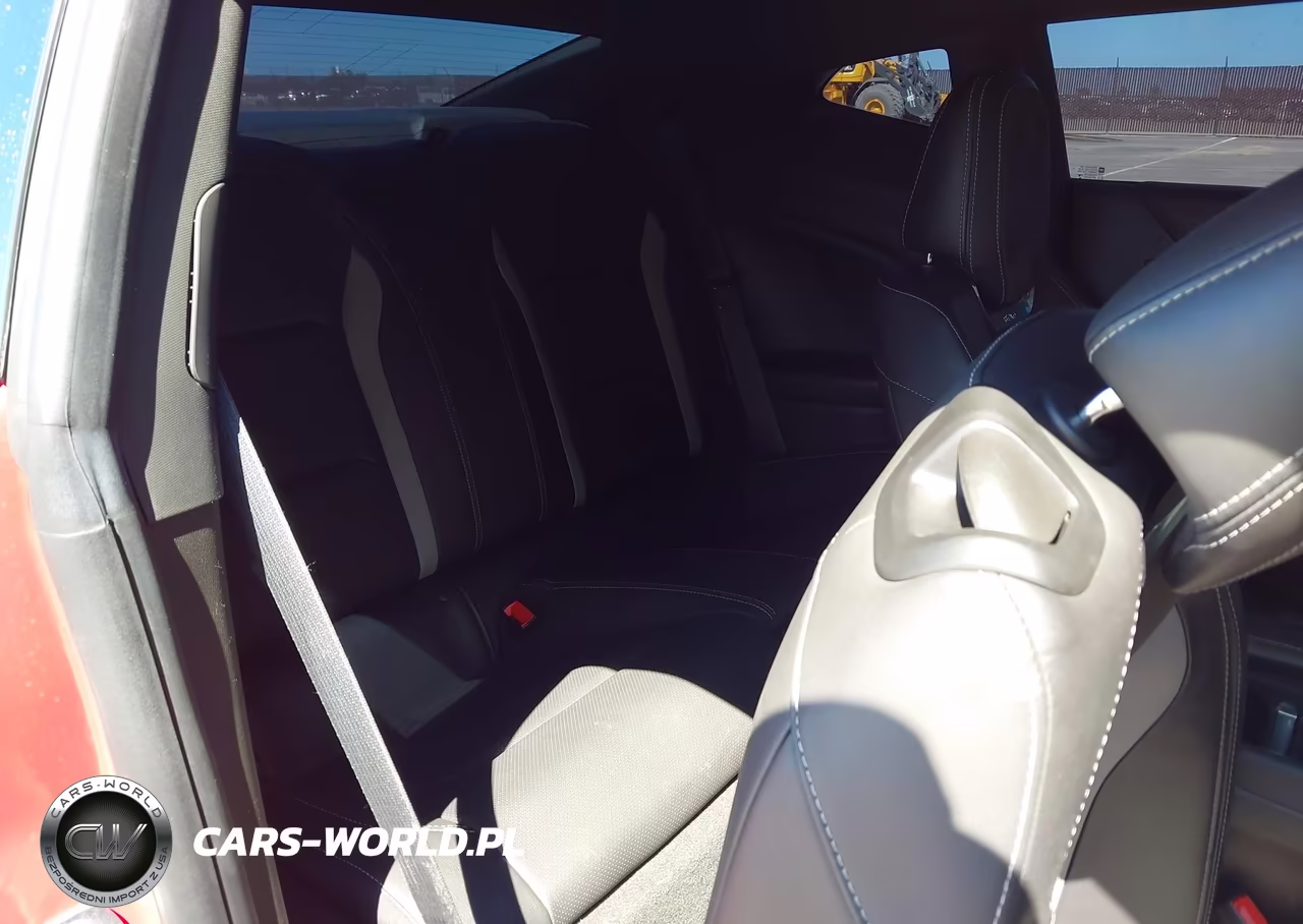 2018 Chevrolet Camaro 1Ss VIN:1G1FE1R73J0128079 - 8