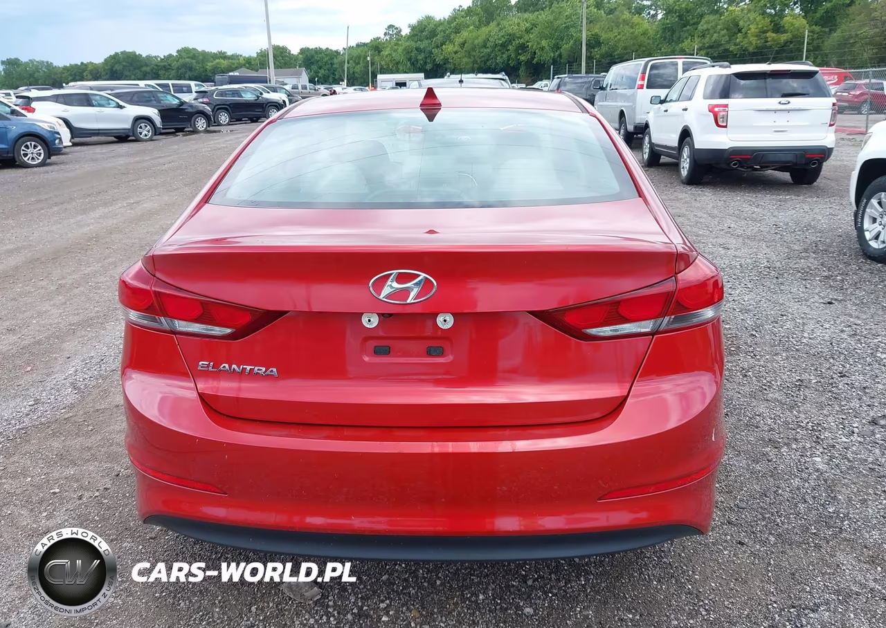 2018 Hyundai Elantra Sel VIN:5NPD84LFXJH333814 - 16
