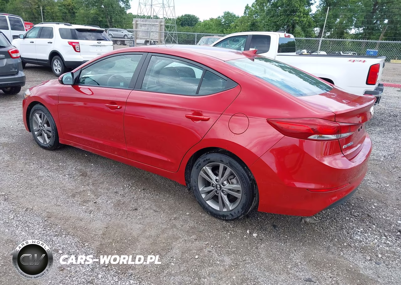 2018 Hyundai Elantra Sel VIN:5NPD84LFXJH333814 - 3
