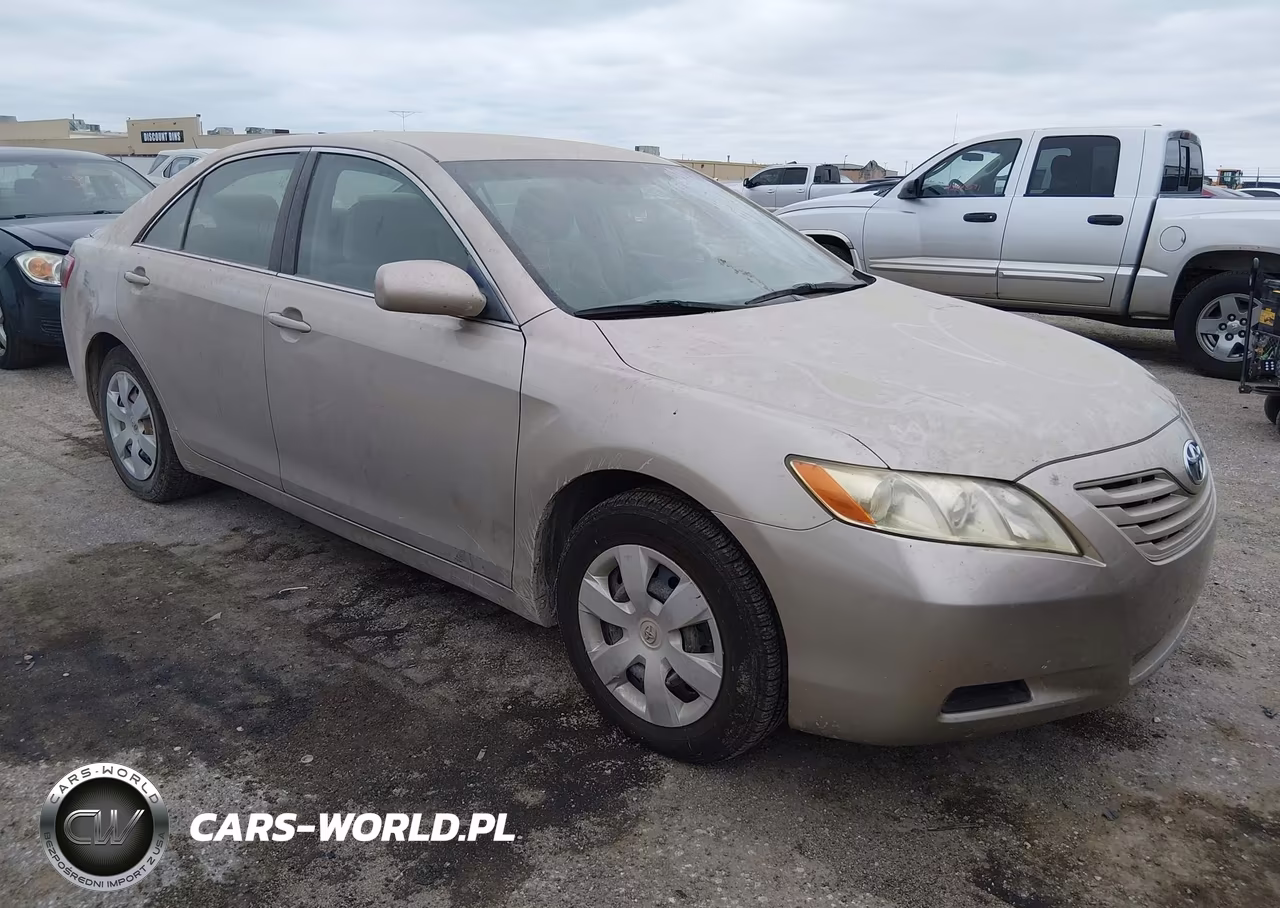 2009 Toyota Camry Le – zdjęcie 1 z 12