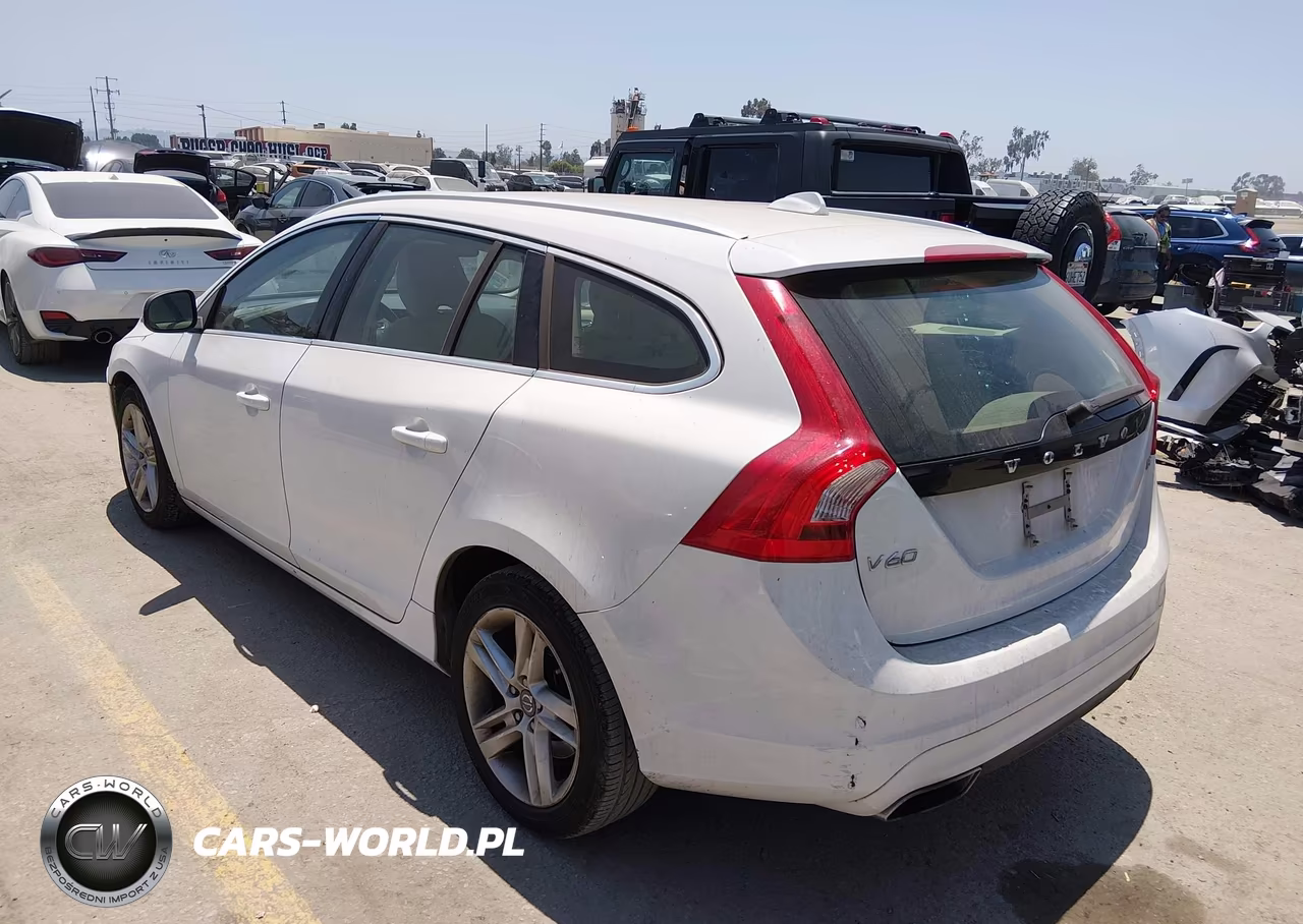 2015 Volvo V60 T5 Premier VIN:YV126MEB3F1207889 - 3