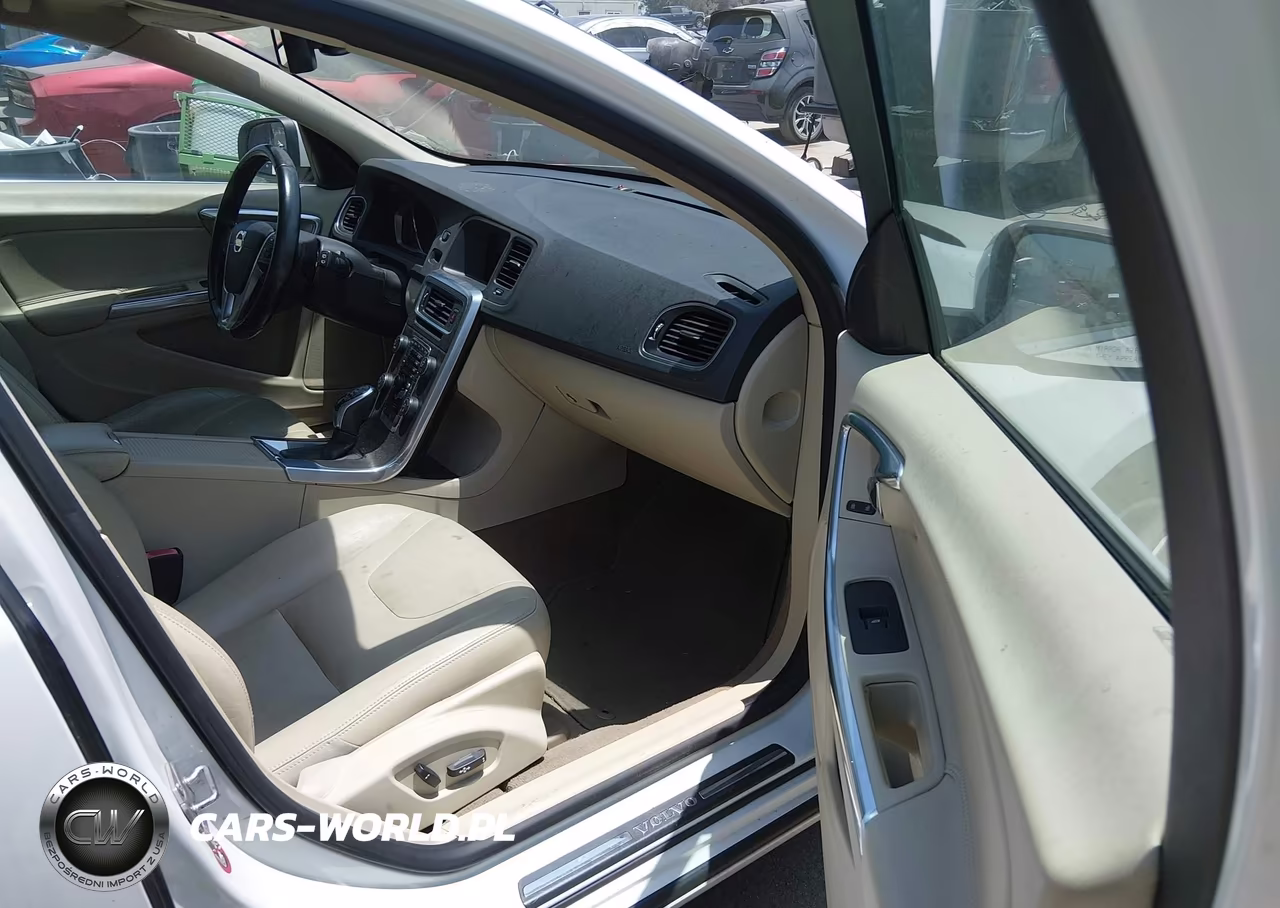 2015 Volvo V60 T5 Premier VIN:YV126MEB3F1207889 - 5