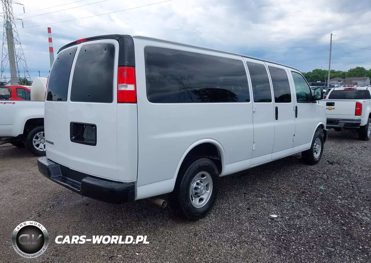 2021 Chevrolet Express Passenger Rwd 3500 Extended Wheelbase Ls VIN:1GAZGNFP7M1155402 - 4