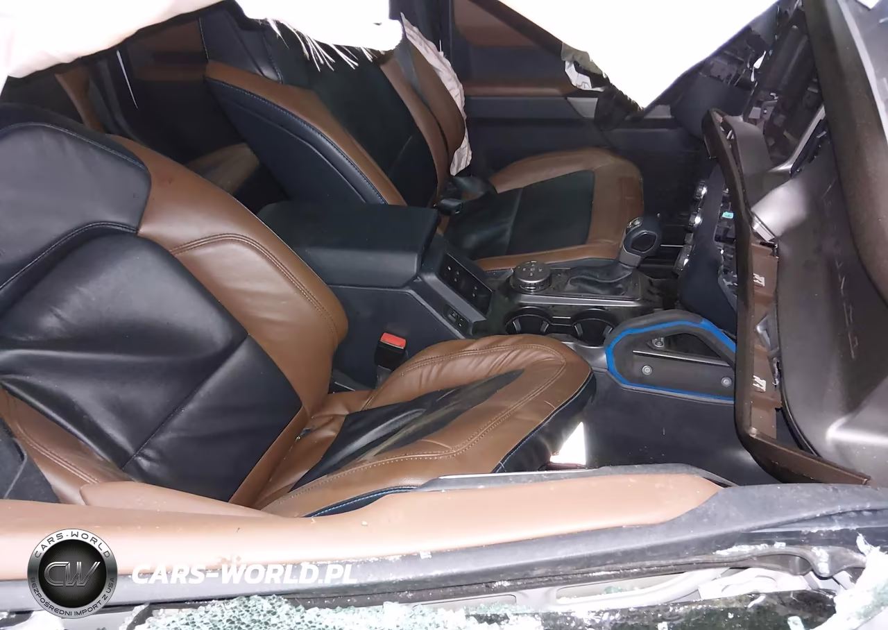 2022 Ford Bronco Outer Banks VIN:1FMDE5DH1NLA83892 - 5