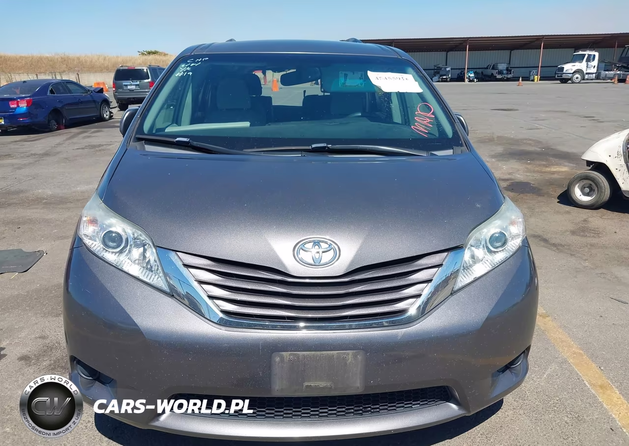 2016 Toyota Sienna Le 8 Passenger VIN:5TDKK3DC4GS764711 - 12