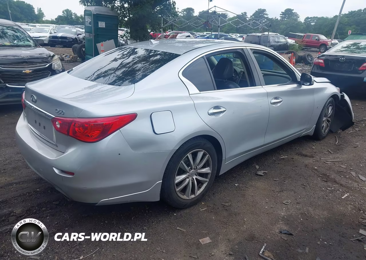 2015 Infiniti Q50 Premium VIN:JN1BV7AR5FM394731 - 4