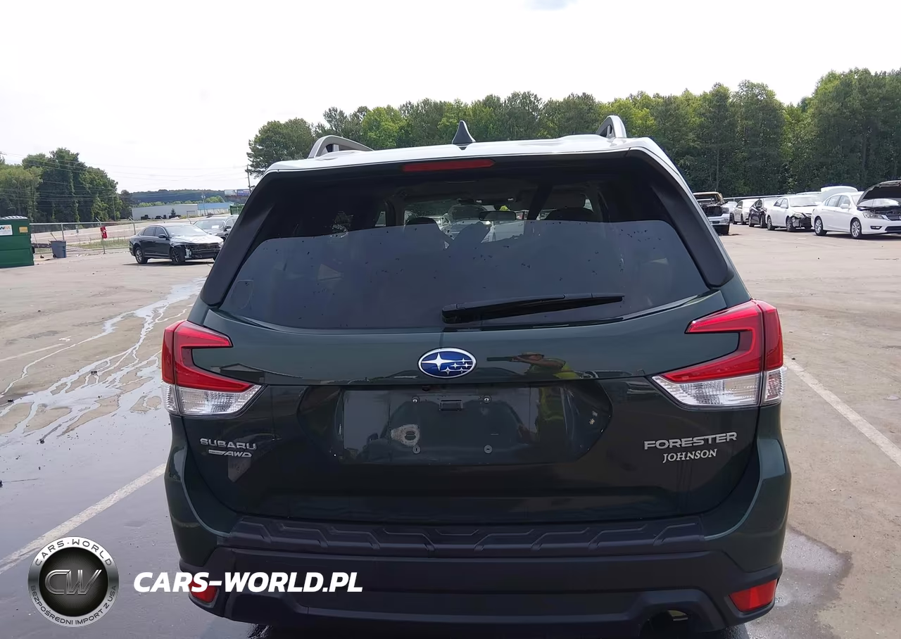 2024 Subaru Forester Premium VIN:JF2SKADC9RH514491 - 17