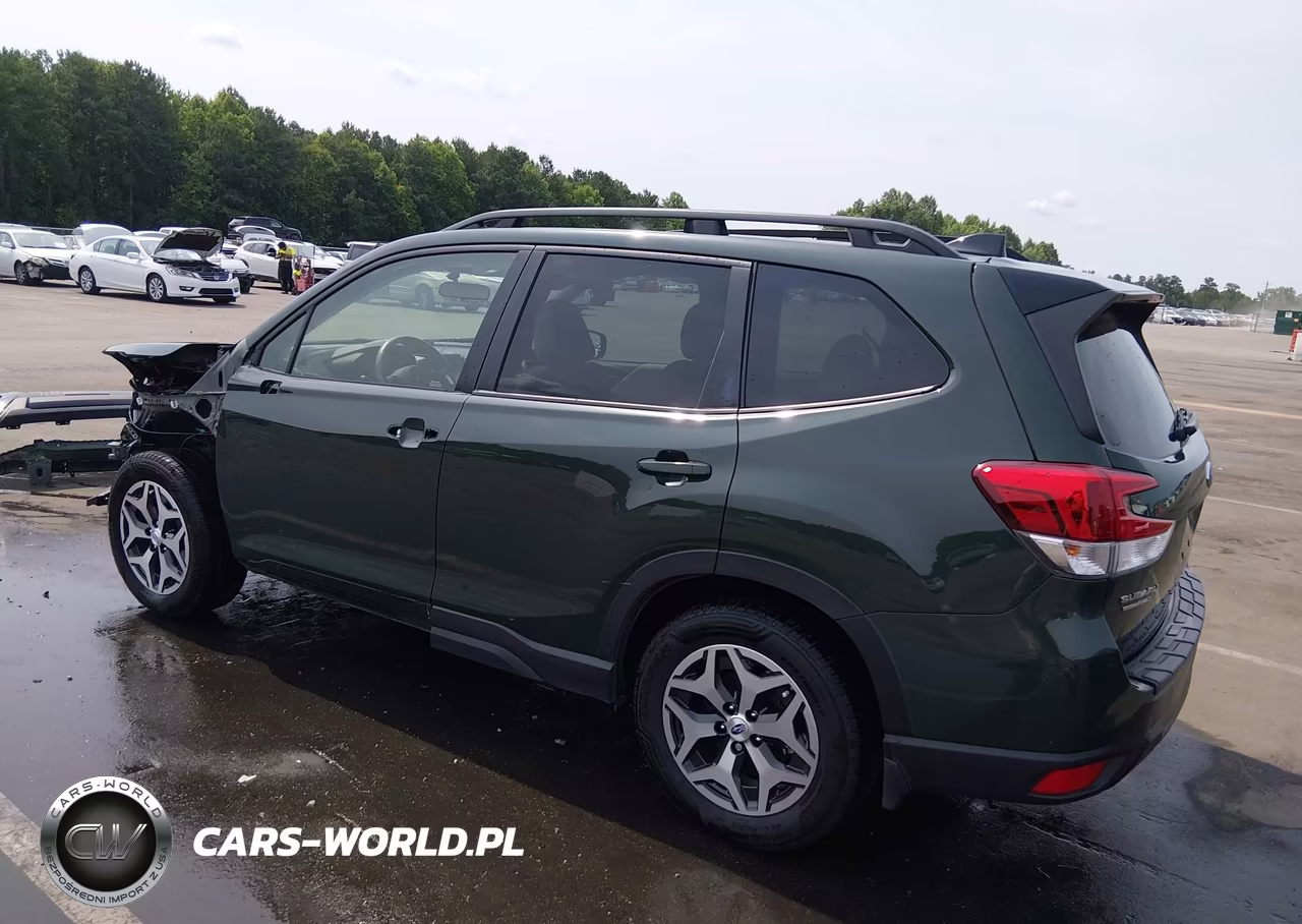 2024 Subaru Forester Premium VIN:JF2SKADC9RH514491 - 3