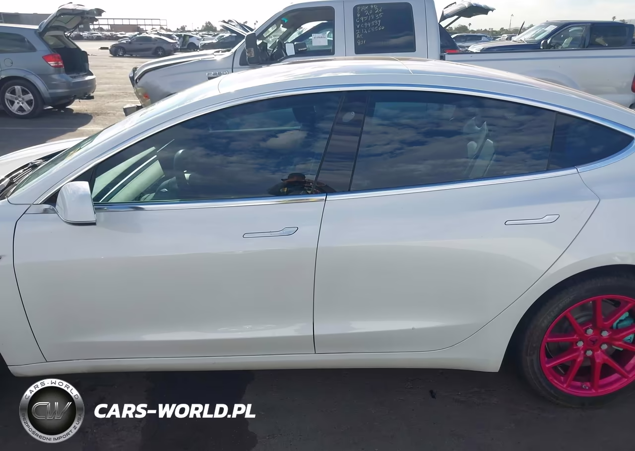 2018 Tesla Model 3 Long Range-Mid Range VIN:5YJ3E1EA1JF019701 - 14