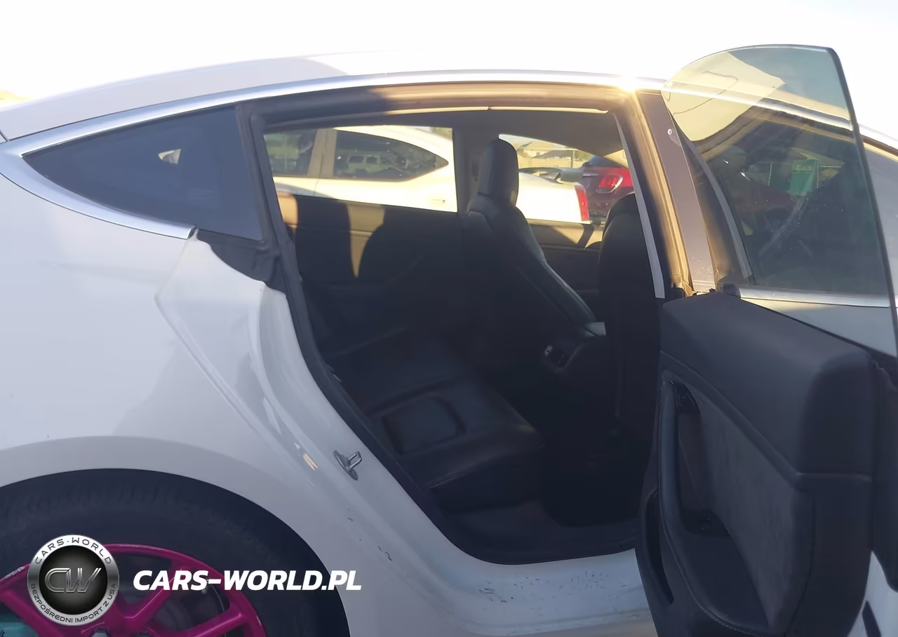 2018 Tesla Model 3 Long Range-Mid Range VIN:5YJ3E1EA1JF019701 - 8