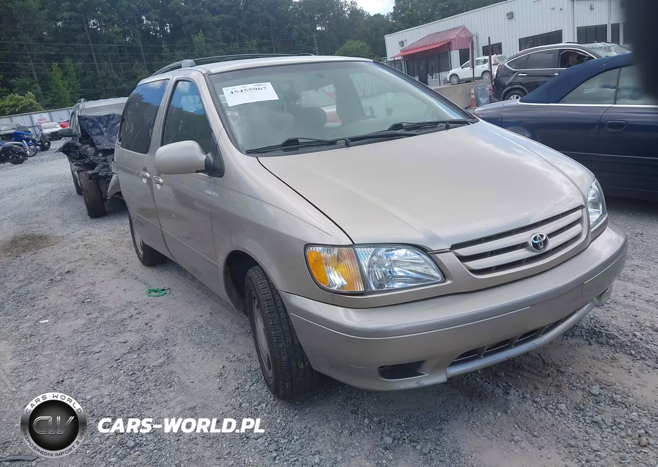 2003 Toyota Sienna Le