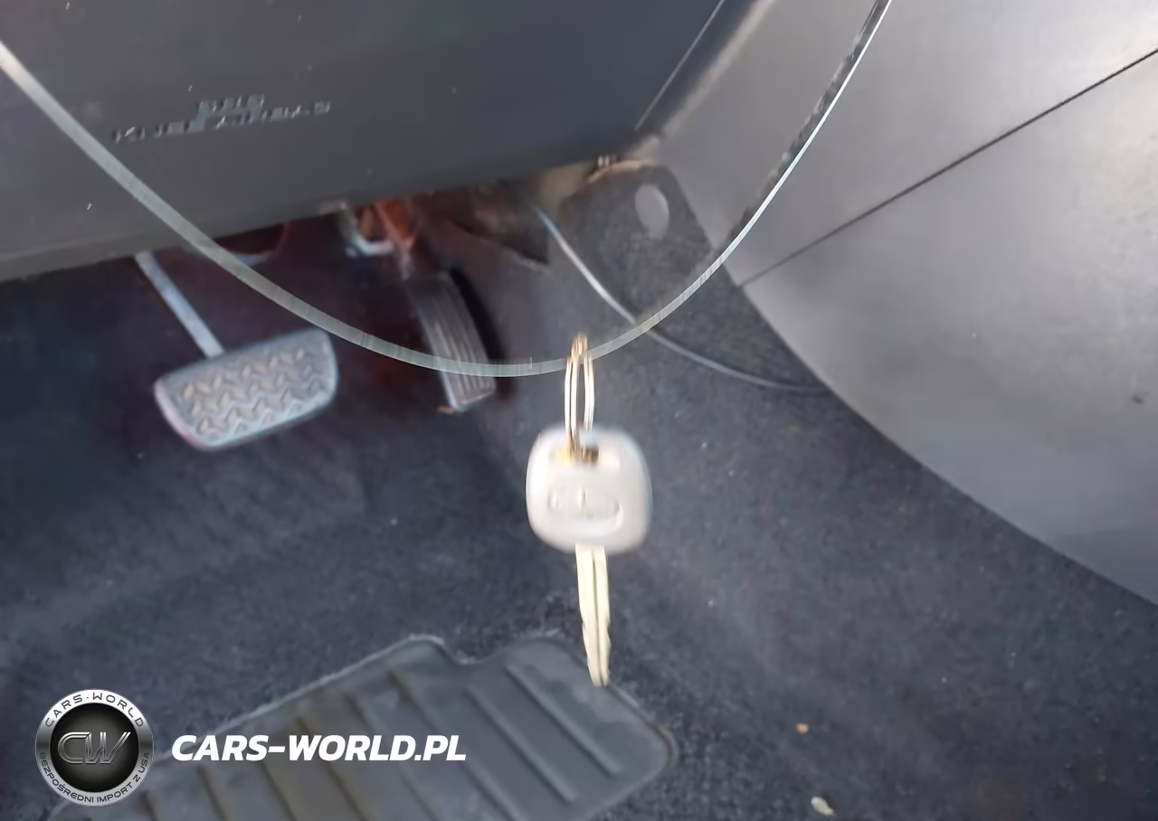 2007 Scion Tc VIN:JTKDE177370201258 - 11