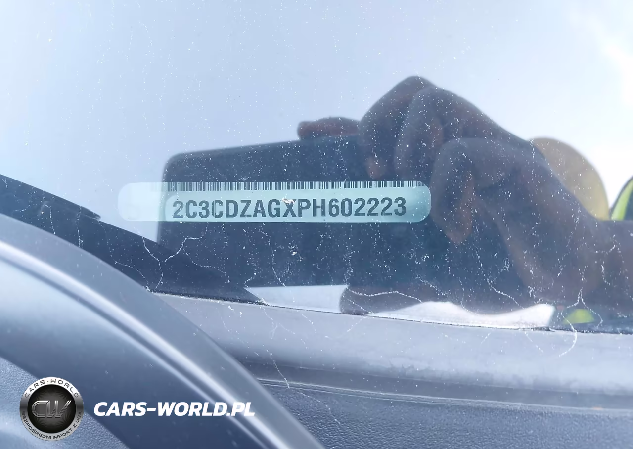 2023 Dodge Challenger Sxt VIN:2C3CDZAGXPH602223 - 9