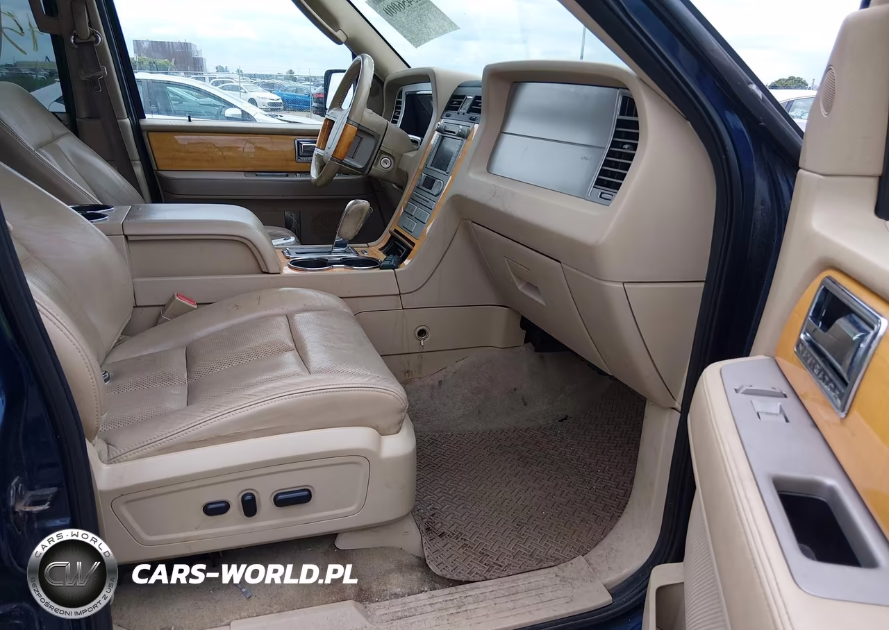 2010 Lincoln Navigator L VIN:5LMJJ3J5XAEJ07132 - 5
