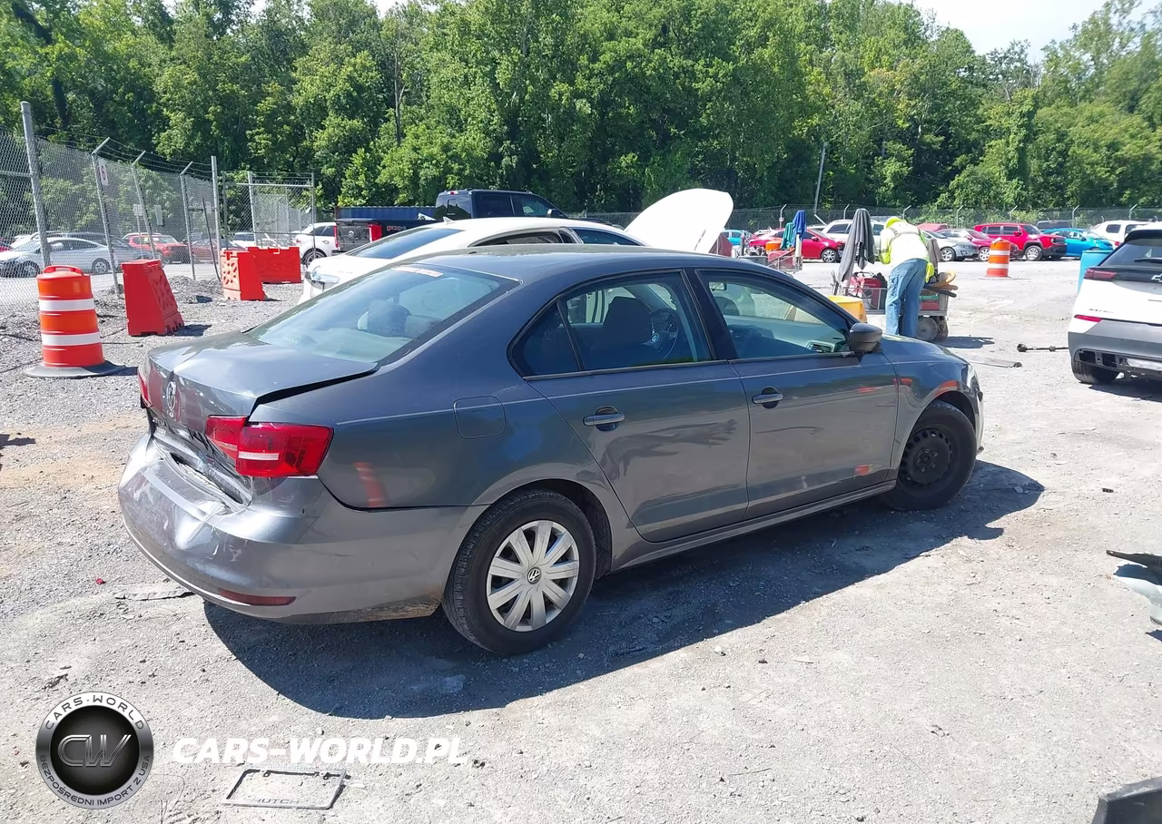 2015 Volkswagen Jetta 2.0L S VIN:3VW2K7AJ5FM320730 - 4