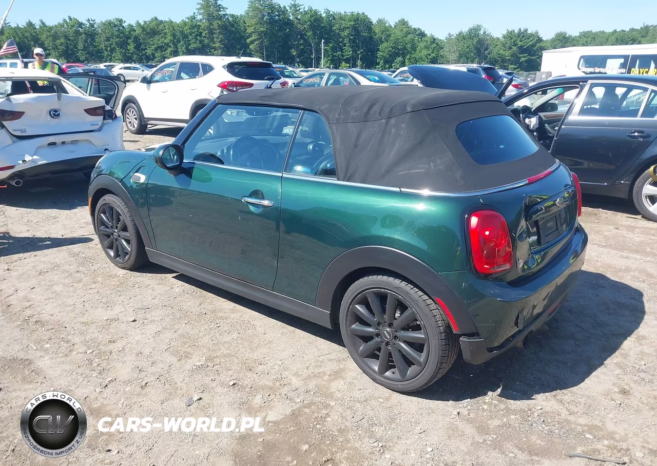 2017 Mini Convertible Cooper VIN:WMWWG5C30H3D00155 - 3