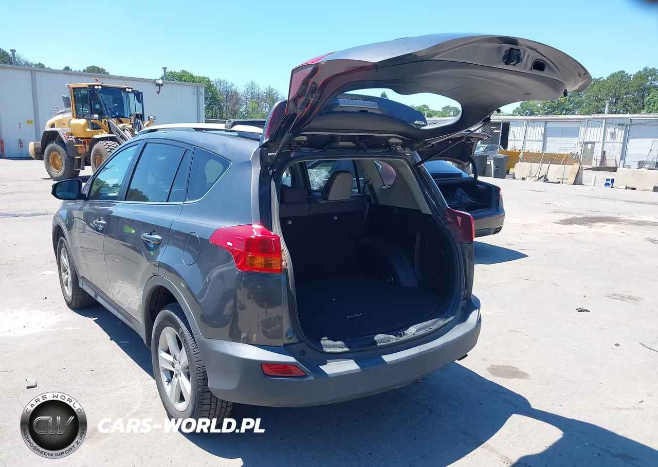 2014 Toyota Rav4 Xle VIN:2T3RFREV0EW173146 - 3