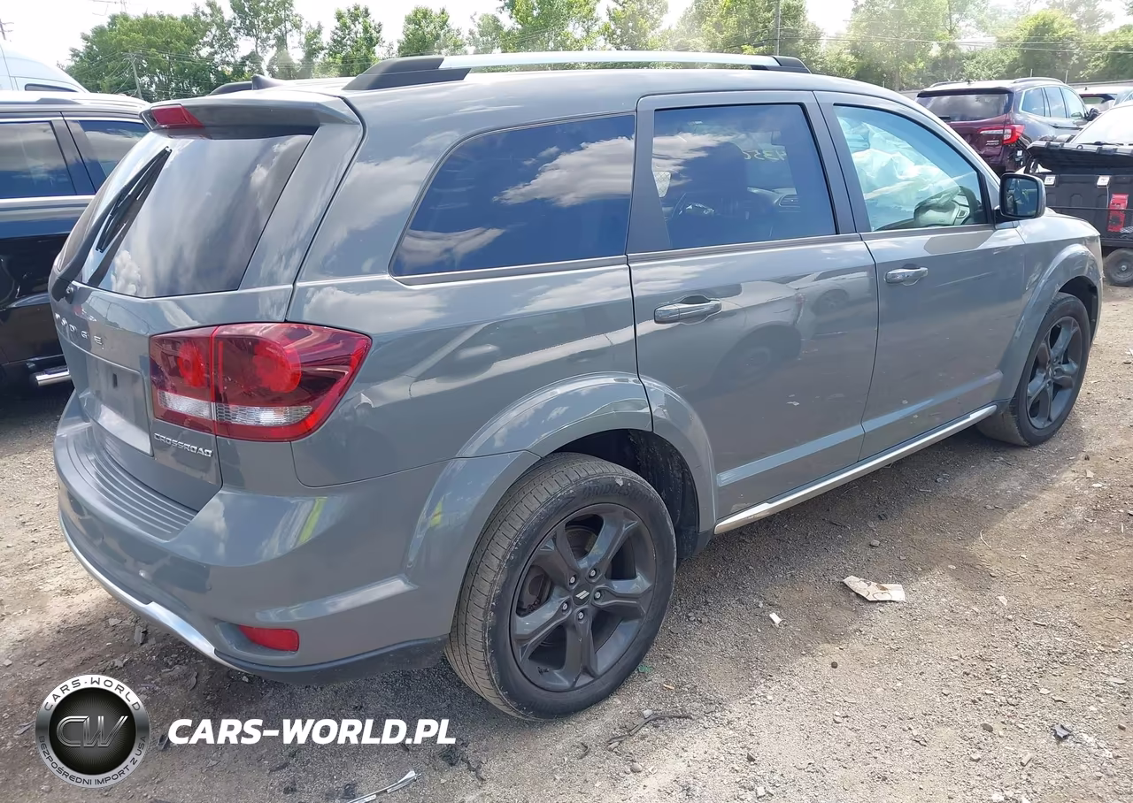 2020 Dodge Journey Crossroad VIN:3C4PDCGB5LT188680 - 4