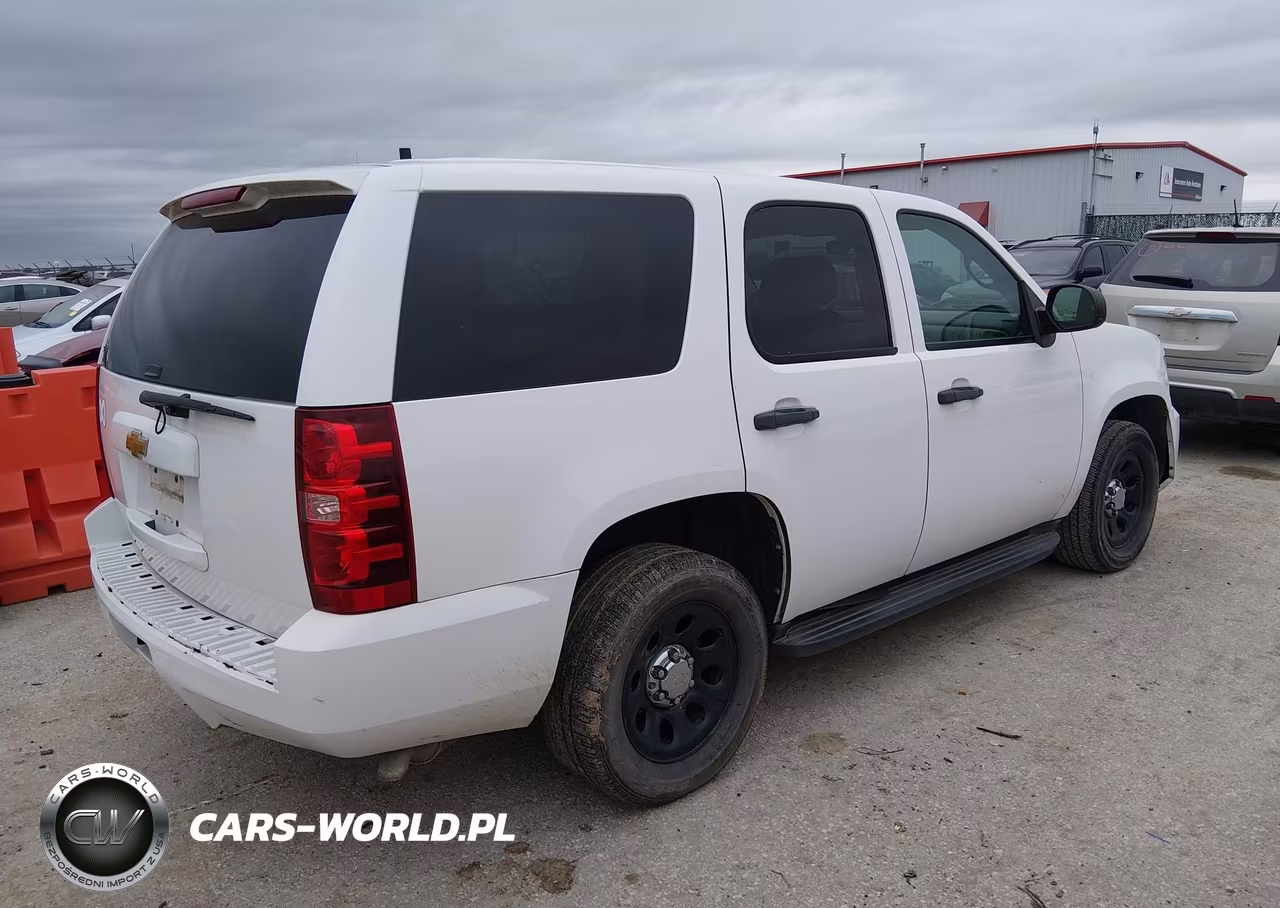 2014 Chevrolet Tahoe Commercial VIN:1GNLC2E07ER150609 - 4