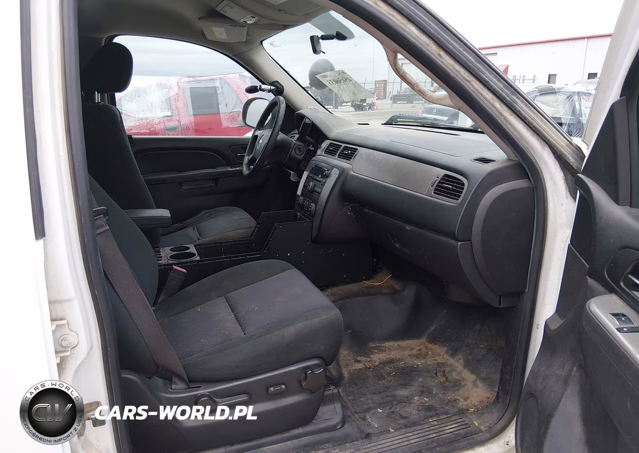 2014 Chevrolet Tahoe Commercial VIN:1GNLC2E07ER150609 - 5