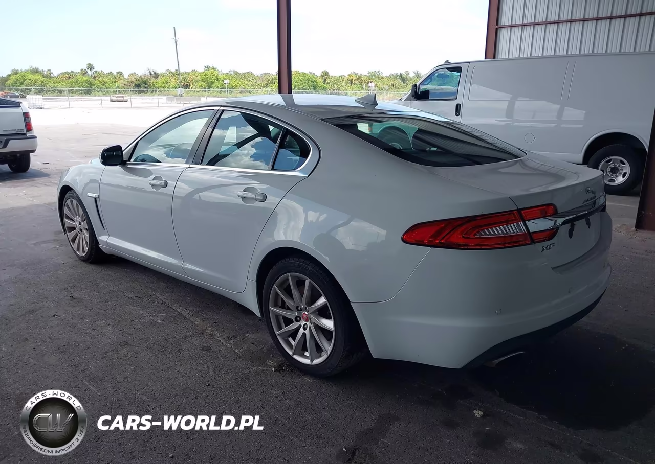 2014 Jaguar Xf I4 T VIN:SAJWA0ES3EPU18974 - 3