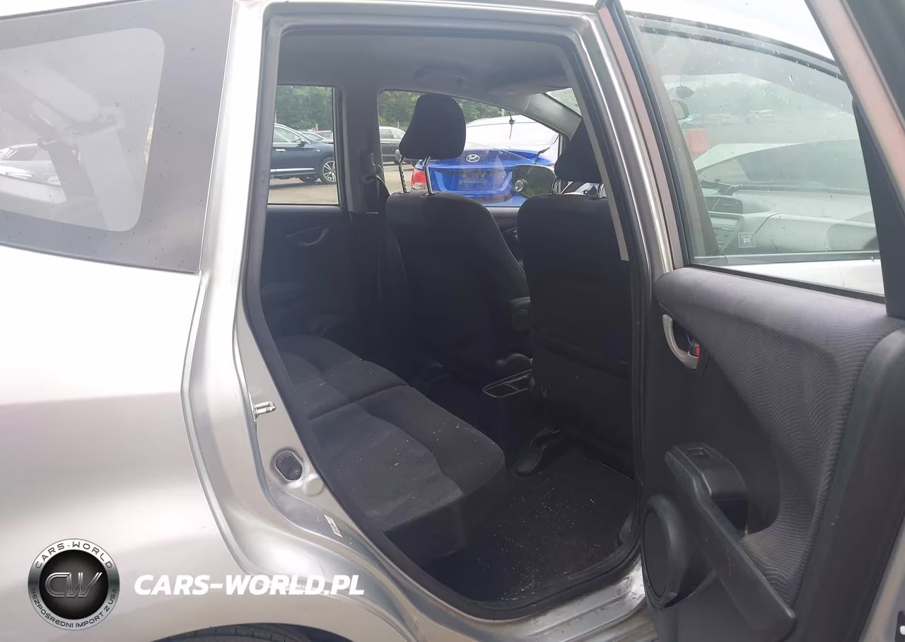 2011 Honda Fit Sport VIN:JHMGE8H57BC014167 - 8