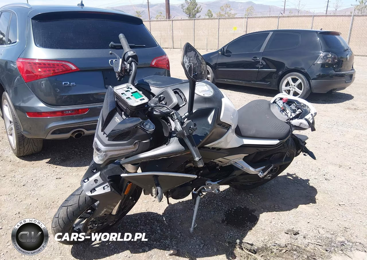2024 Cf Moto 800Nk VIN:LCEPEYL42R6000475 - 2