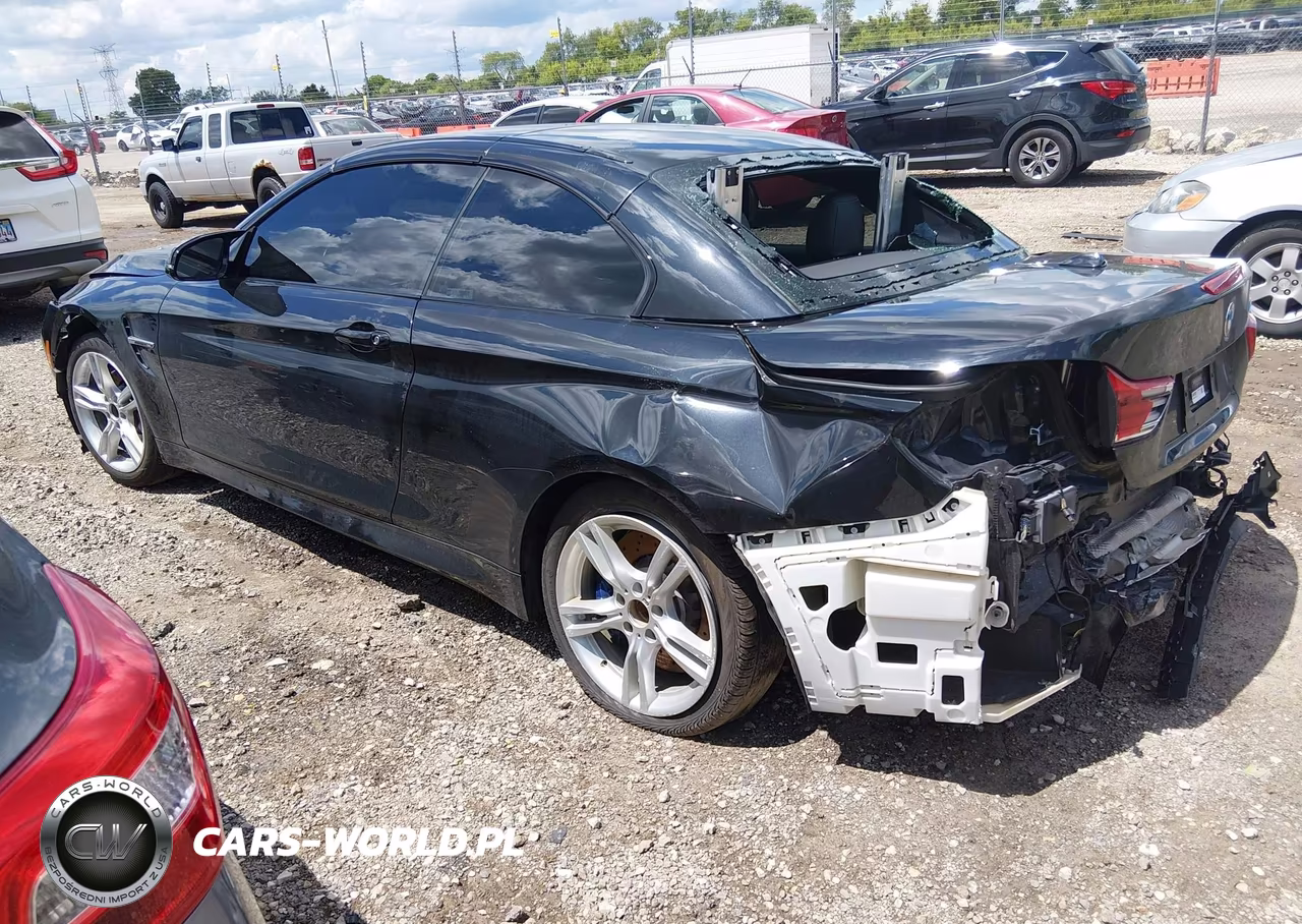 2015 BMW M4 VIN:WBS3U9C54FJ967932 - 3