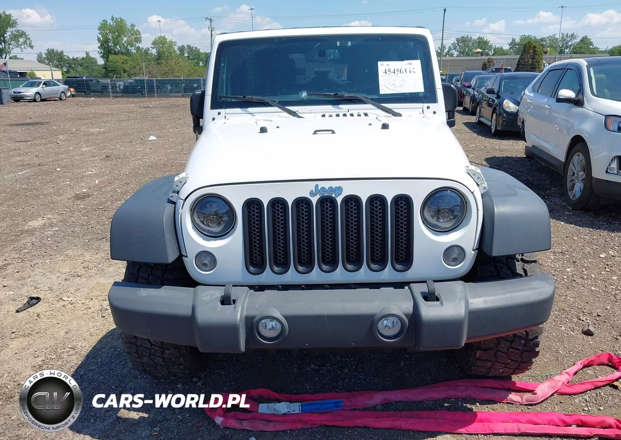 2015 Jeep Wrangler Unlimited Sport VIN:1C4BJWDG0FL635811 - 6