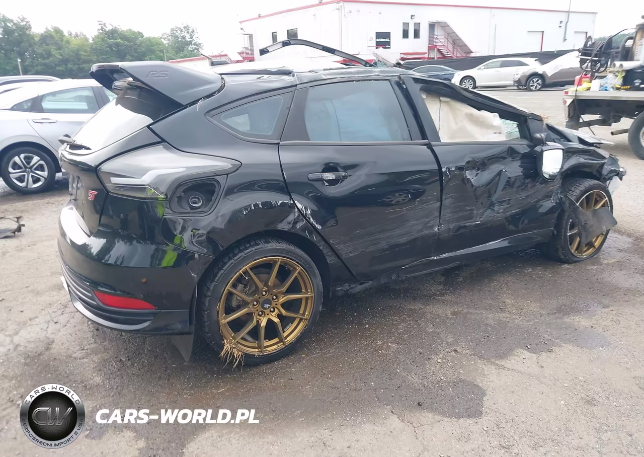 2018 Ford Focus St VIN:1FADP3L94JL319853 - 4