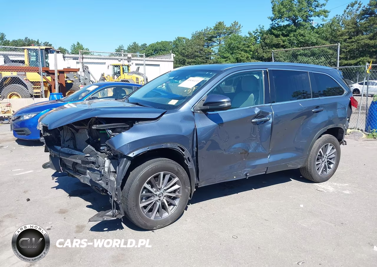 2018 Toyota Highlander Xle VIN:5TDJZRFH7JS824927 - 6