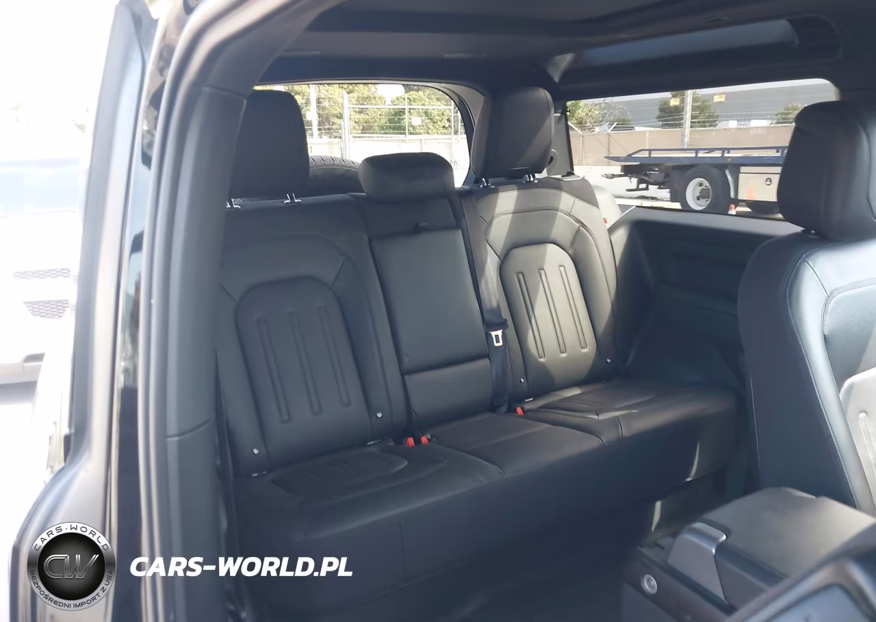 2021 Land Rover Defender 90 X VIN:SALEX6RU8M2052876 - 8