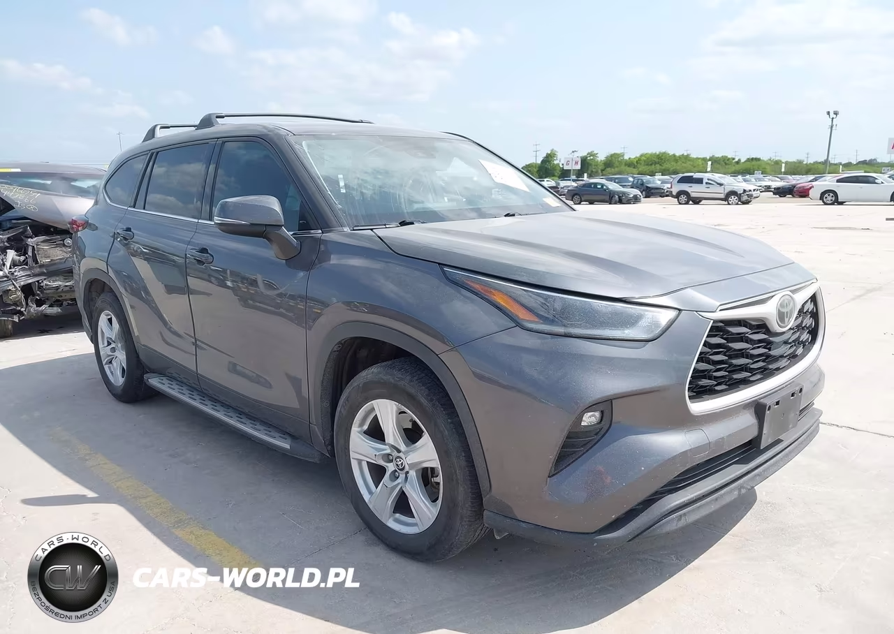 2021 Toyota Highlander Le