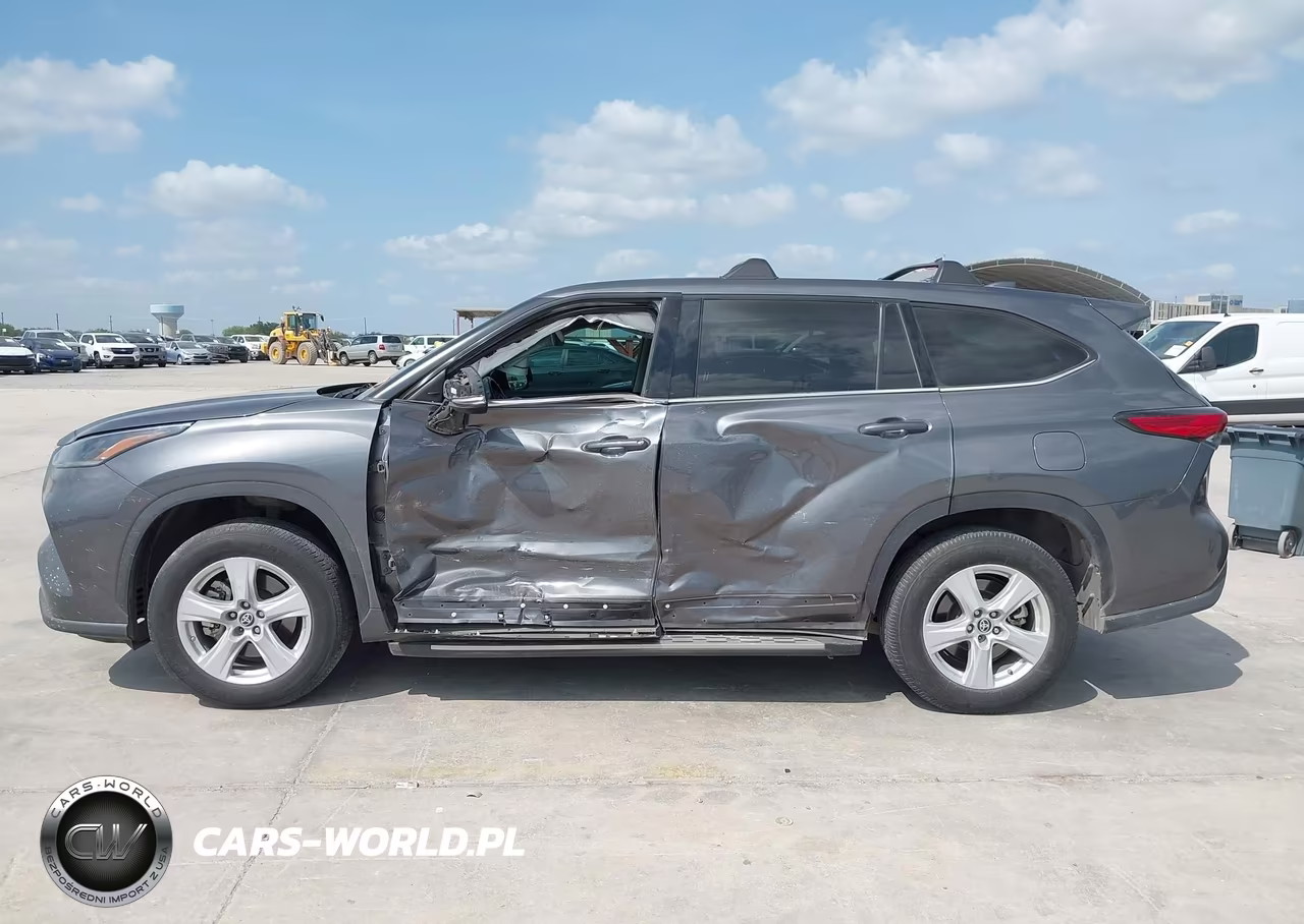 2021 Toyota Highlander Le VIN:5TDZZRAH9MS534820 - 14