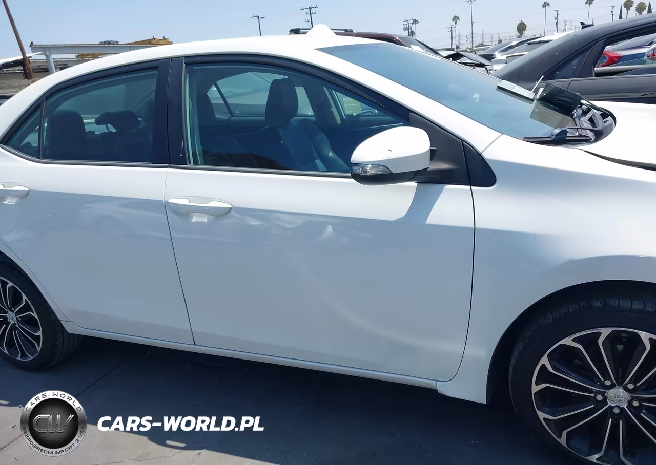 2015 Toyota Corolla S Plus VIN:5YFBURHE9FP276547 - 14