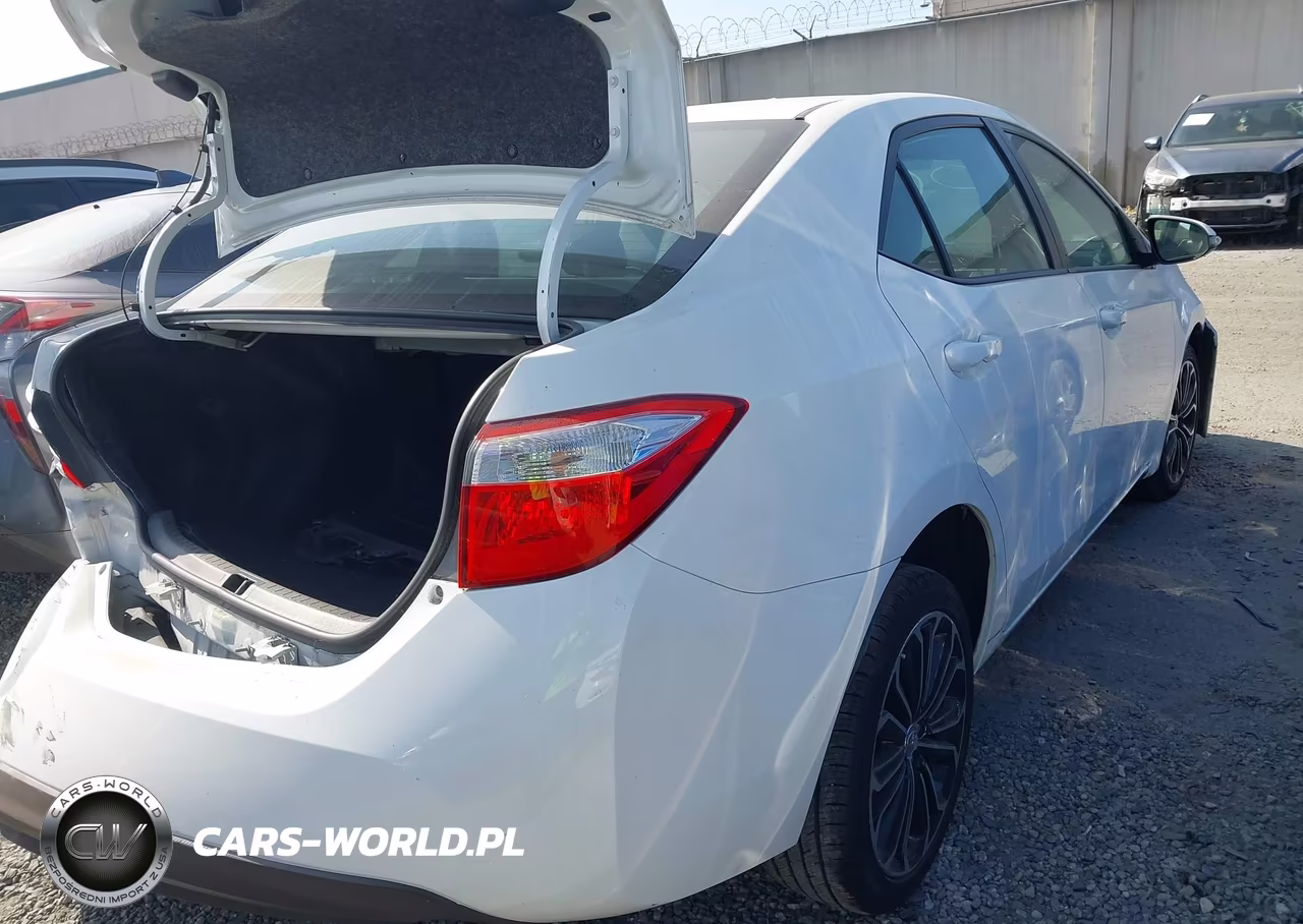 2015 Toyota Corolla S Plus VIN:5YFBURHE9FP276547 - 4