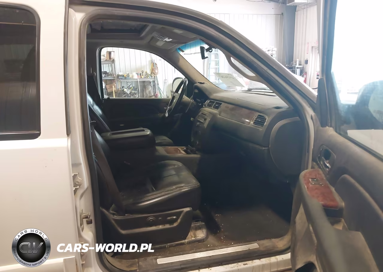 2007 Chevrolet Suburban Lt VIN:1GNFK16317J222036 - 5