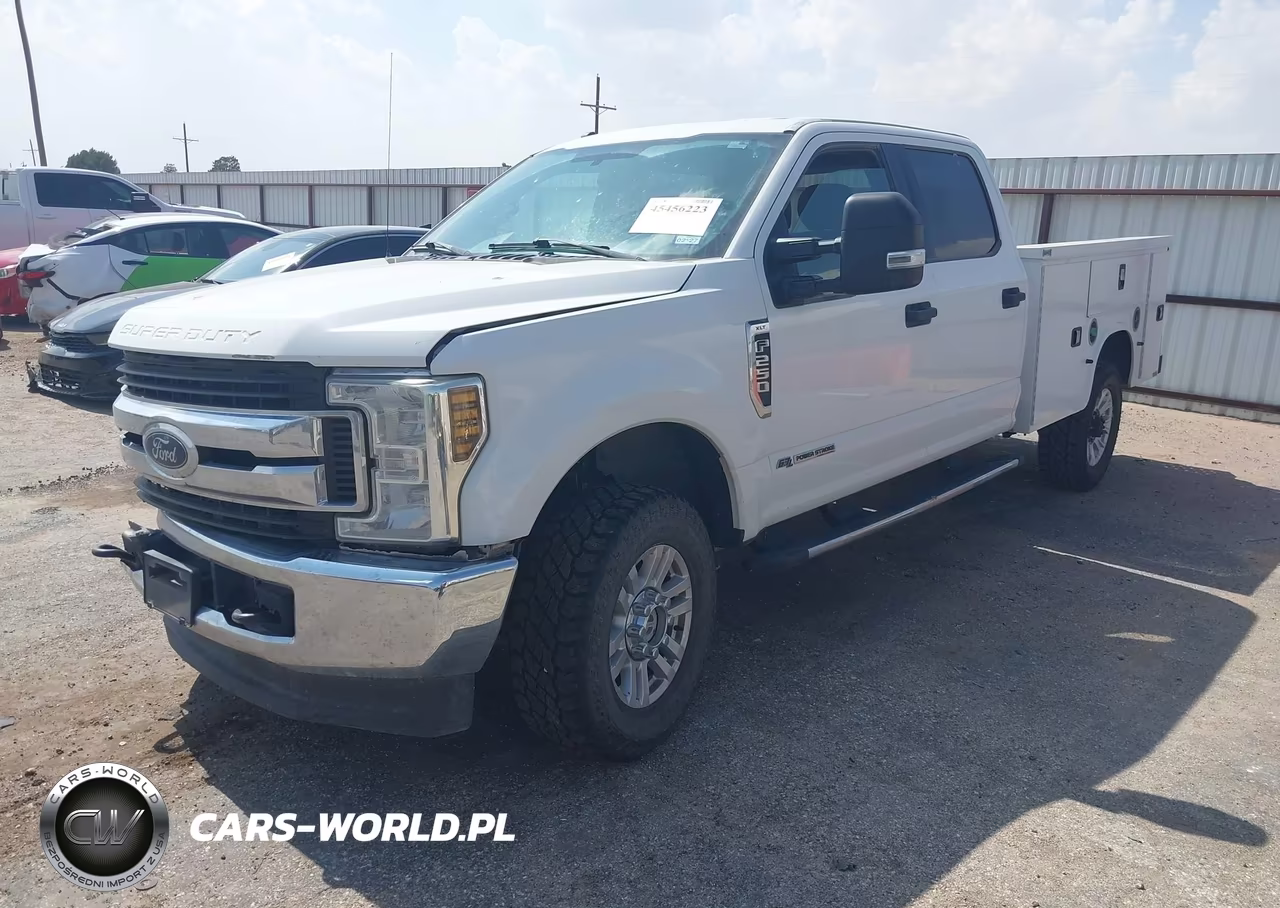 2018 Ford F-250 King Ranch-Lariat-Limited-Platinum-Xl-Xlt VIN:1FT7W2BT7JEB83952 - 2