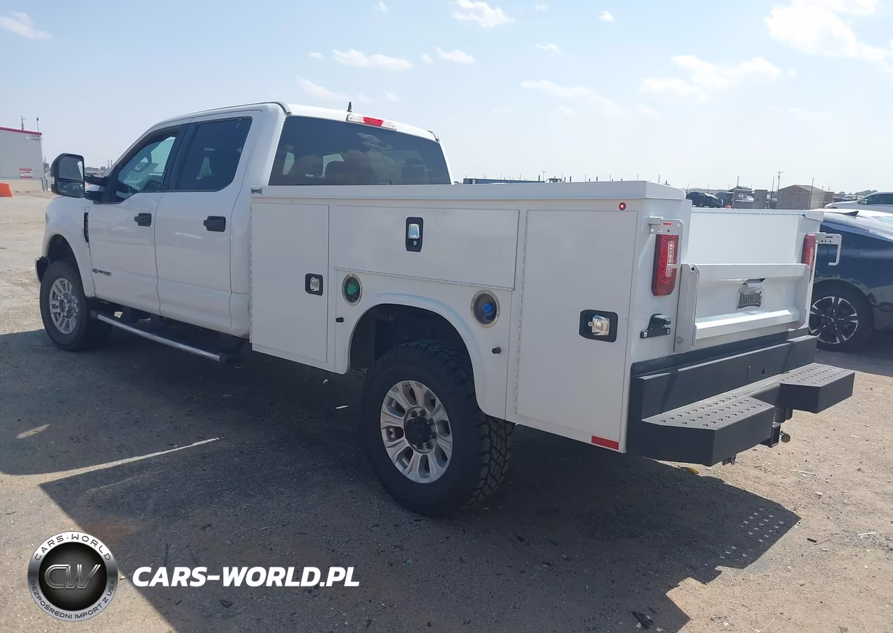 2018 Ford F-250 King Ranch-Lariat-Limited-Platinum-Xl-Xlt VIN:1FT7W2BT7JEB83952 - 3