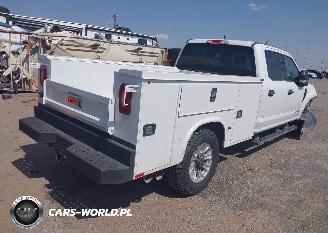 2018 Ford F-250 King Ranch-Lariat-Limited-Platinum-Xl-Xlt VIN:1FT7W2BT7JEB83952 - 4