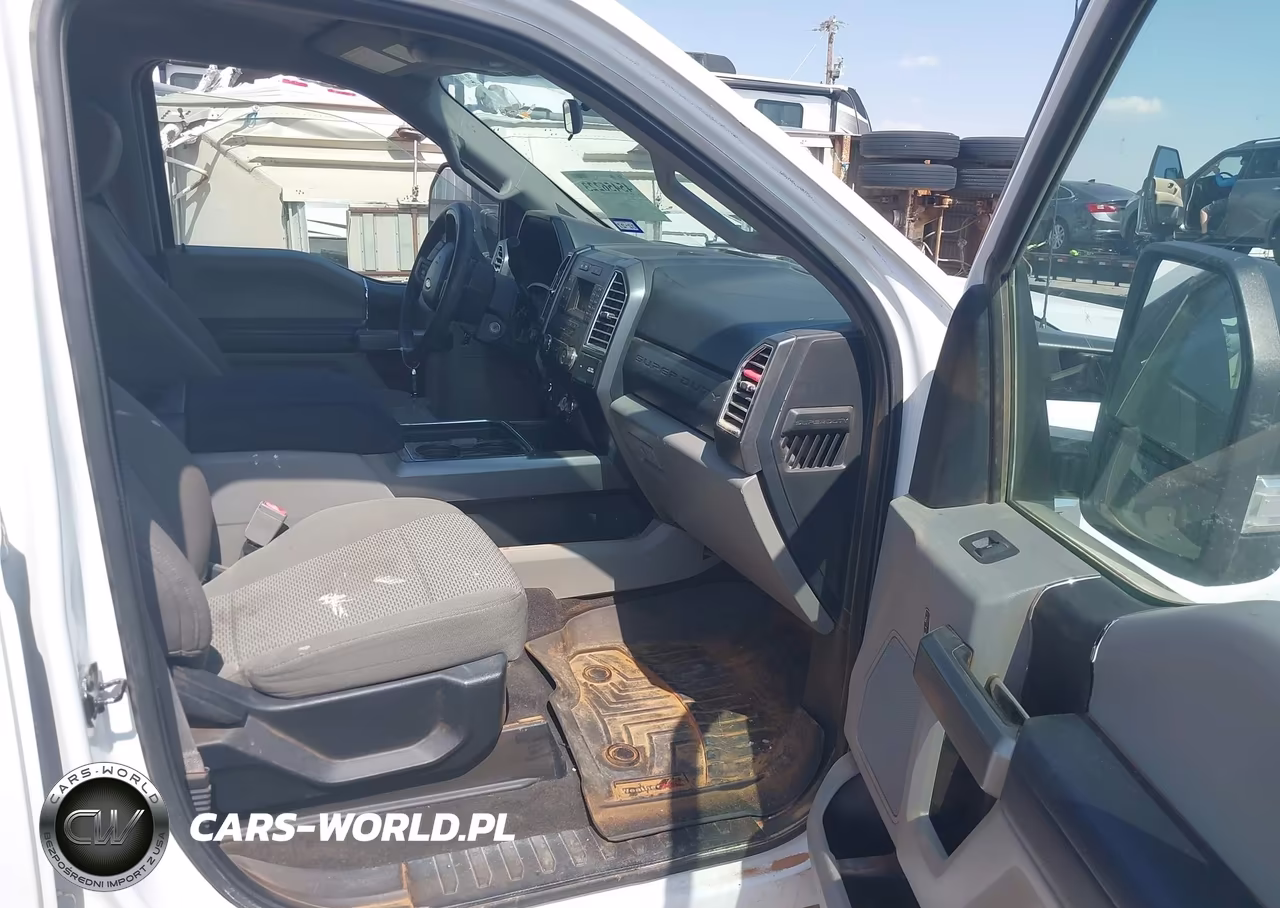 2018 Ford F-250 King Ranch-Lariat-Limited-Platinum-Xl-Xlt VIN:1FT7W2BT7JEB83952 - 5