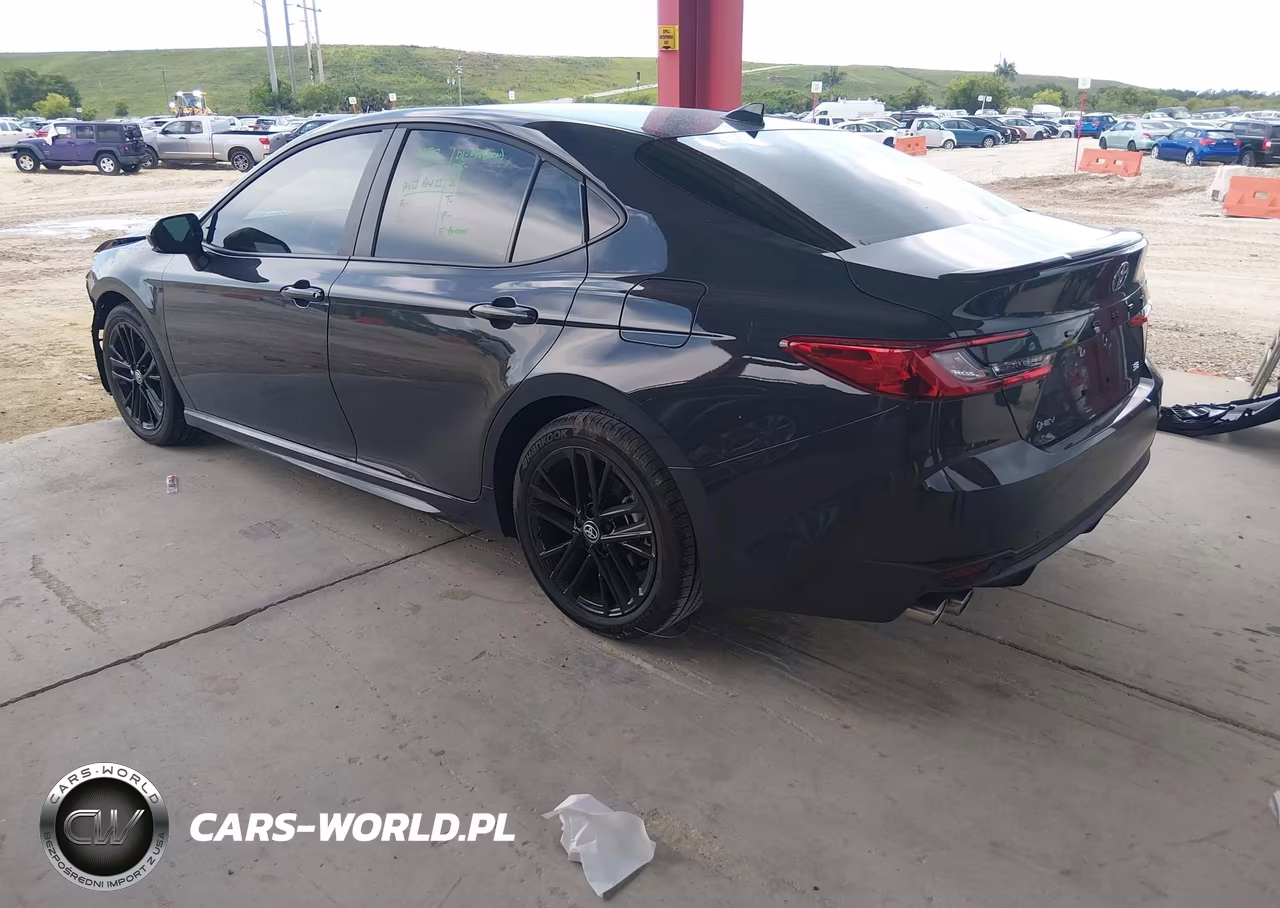 2026 Toyota Camry Se VIN:4T1DAACK2TU307518 - 3