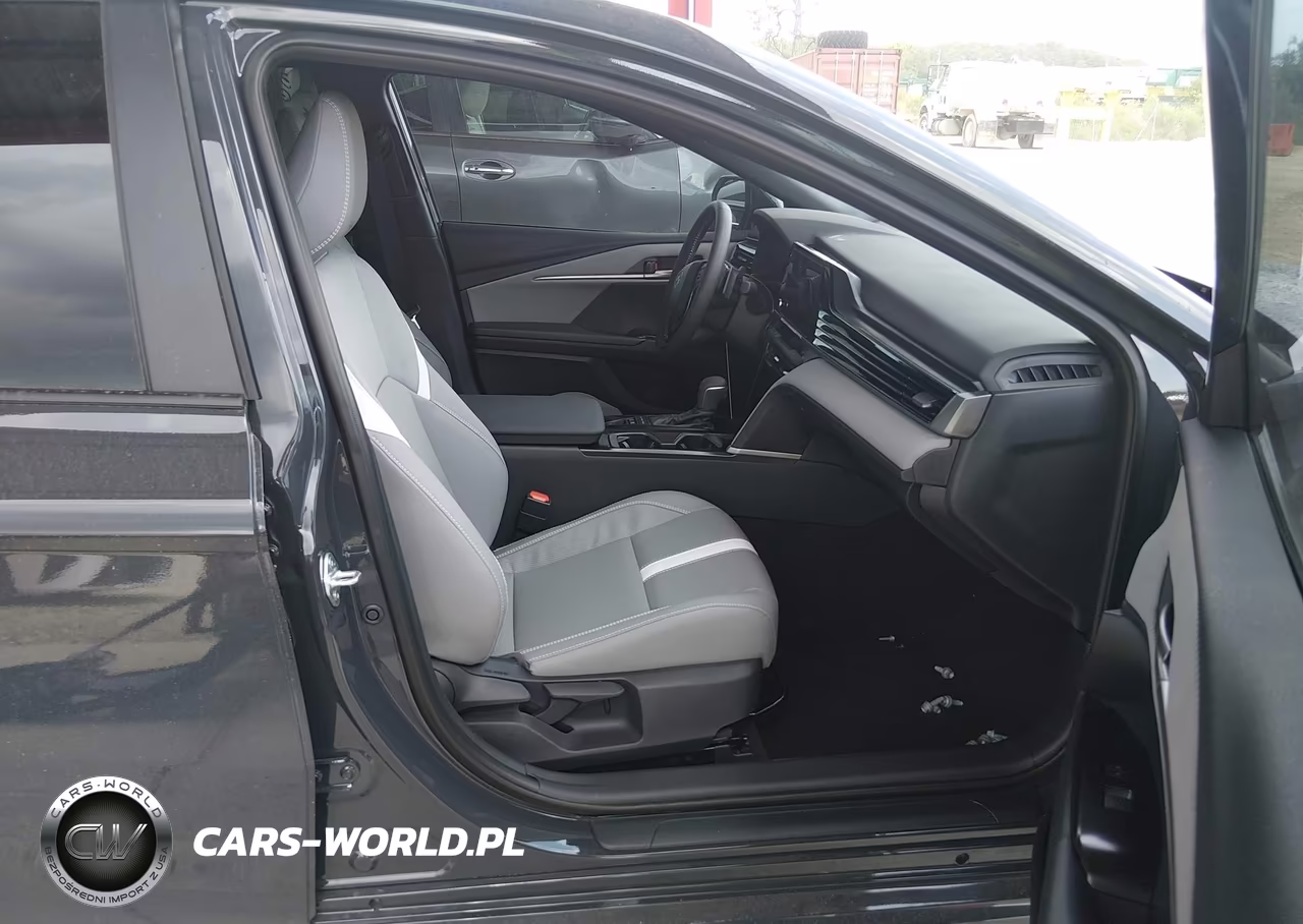 2026 Toyota Camry Se VIN:4T1DAACK2TU307518 - 5