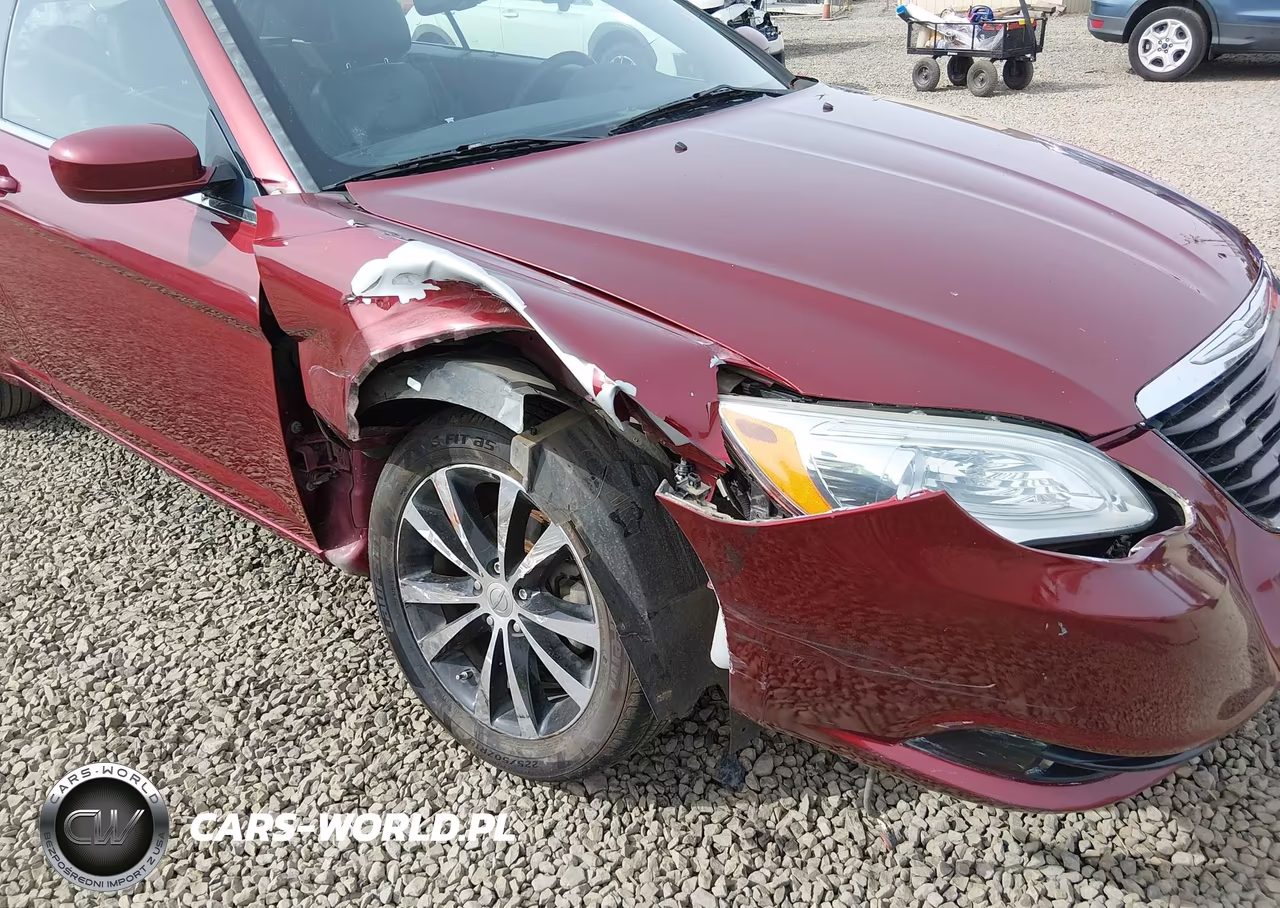 2013 Chrysler 200 S VIN:1C3BCBGG9DN684901 - 6