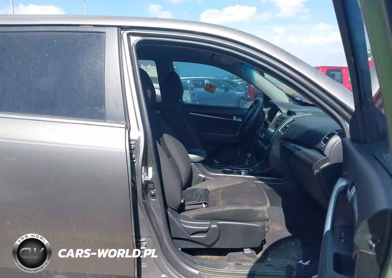 2014 Kia Sorento Lx VIN:5XYKT4A67EG425968 - 5